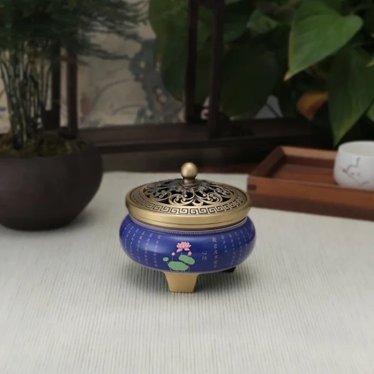 Copper incense burner indoor household incense pure brass three-legged incense burner incense insert antique incense coil incense coil incense burner wholesale