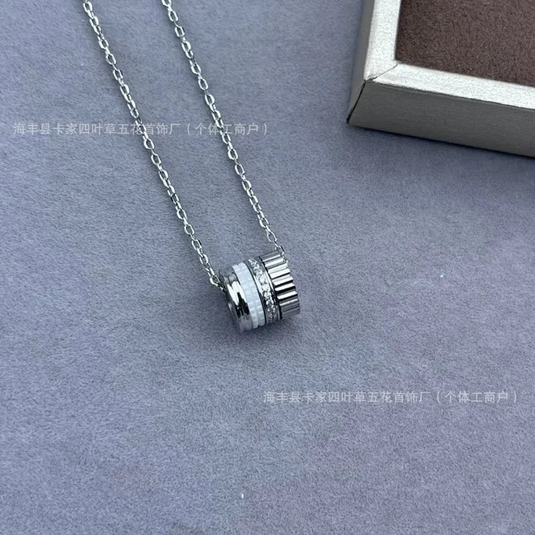 Bao Shijia high with diamond Xiao Zhan black and white blue and red ceramic necklace for men and women Bao V gold electroplating 18K Poetry Dragon Kunling image 2