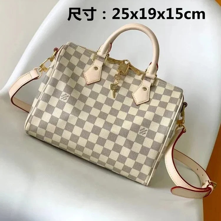 2025 new m men's bag genuine leather pillow bag Boston women's bag travel bag travel bag Darth Vader business bag image 2