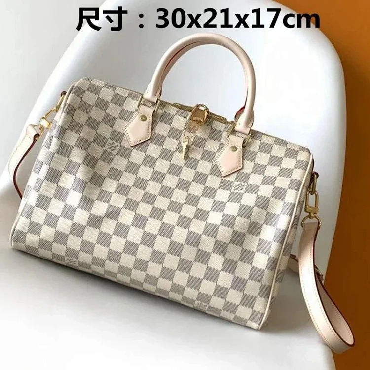 2025 new m men's bag genuine leather pillow bag Boston women's bag travel bag travel bag Darth Vader business bag image 3