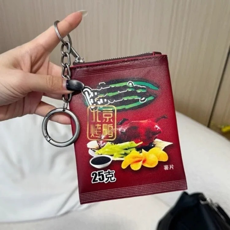 Bajia's new creative potato chip bag clutch bag accessories key chain storage bag fashionable graffiti pendant