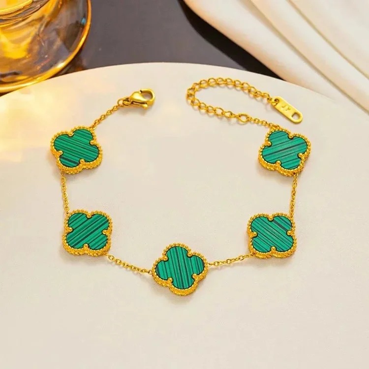 Four-leafcloverpendant bracelet necklace earrings collection