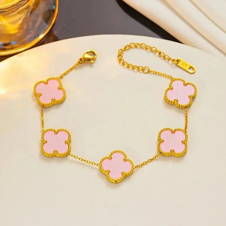 Four-leafcloverpendant bracelet necklace earrings collection