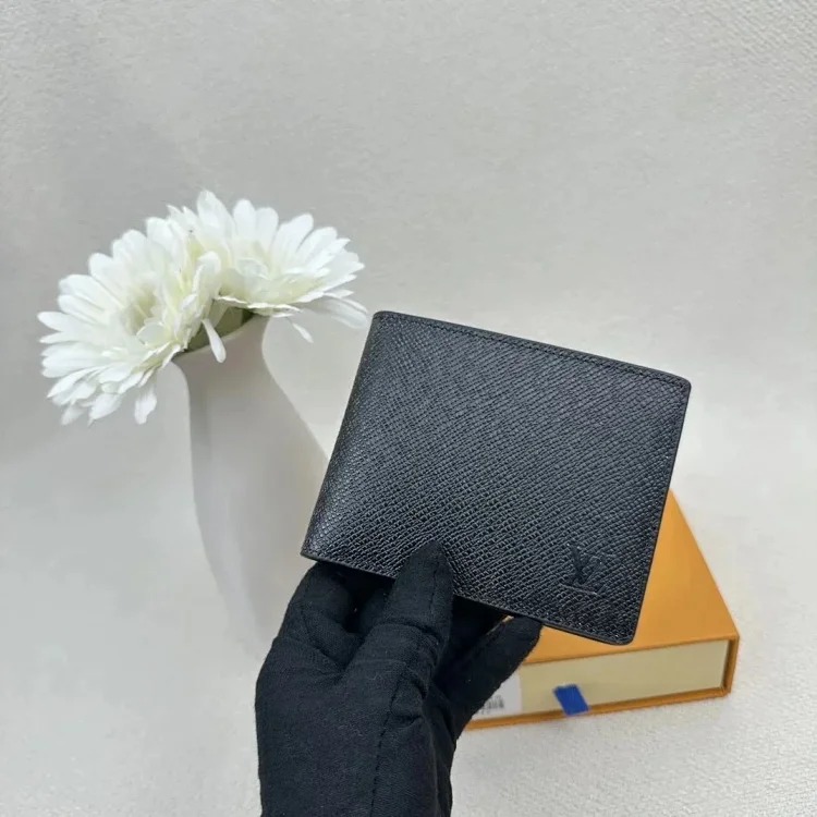 Small and exquisite wallet image 6