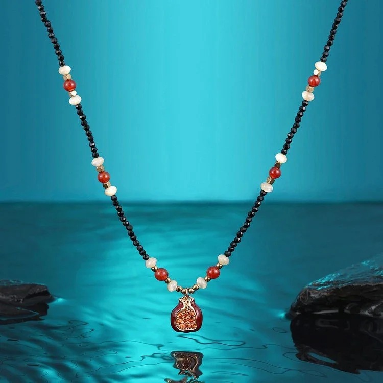 16 Nights Pomegranate Necklace Copper Alloy Original Design Handmade Beaded Retro Light Luxury Red Clavicle Chain for Women