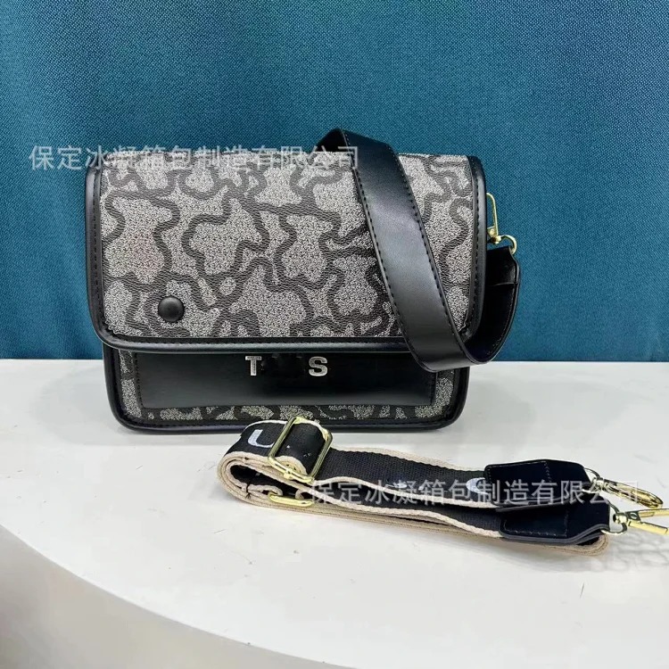 New personalized pattern contrasting color popular letter small square bag crossbody bag image 5