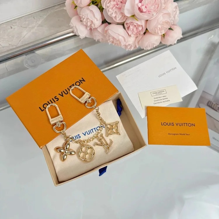 XXX-LYWD metal chain flower and letter string bag chain bag pendant-4010