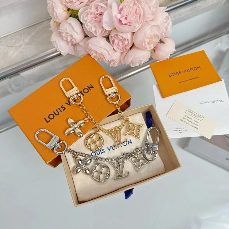 XXX-LYWD metal chain flower and letter string bag chain bag pendant-4010