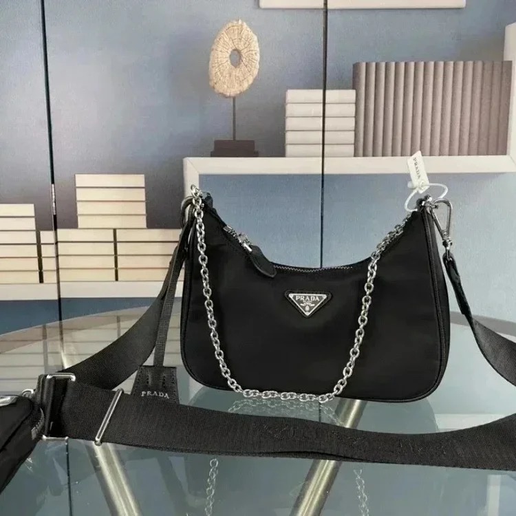 ZMR16-Classic, fashionable, convenient, casual and versatile nylon shoulder crossbody bag image 2