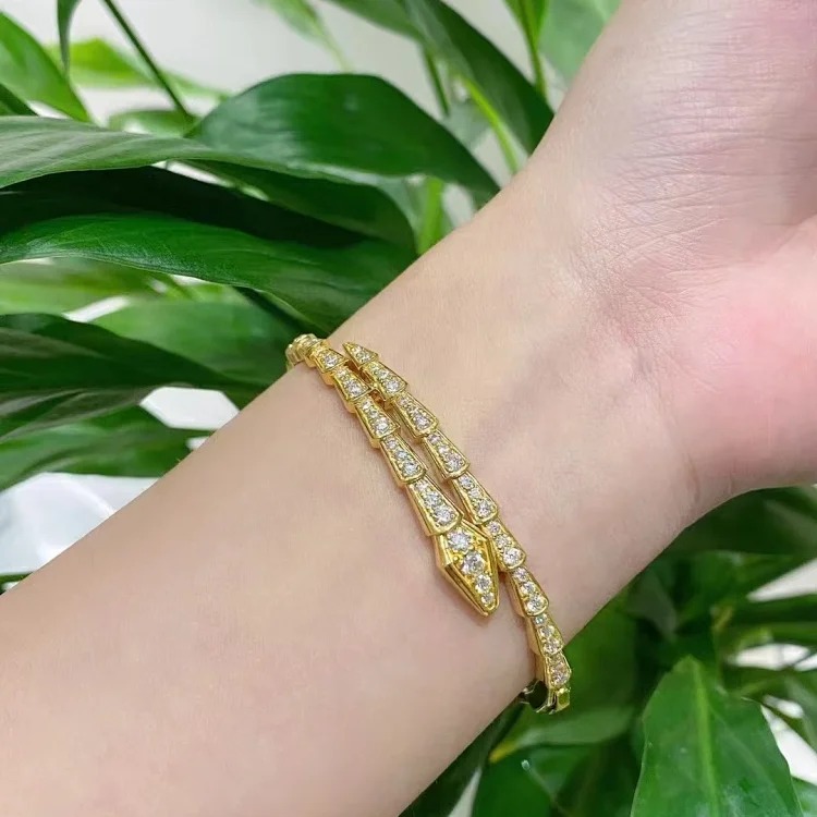 High-end V gold thick gold electroplated Baojia spring snake bracelet European and American popular cross-border hot style Xiaohongshu same style bracelet(pic8) High-end V gold thick gold electroplated Baojia spring snake bracelet European and American popular cross-border hot style Xiaohongshu same style bracelet