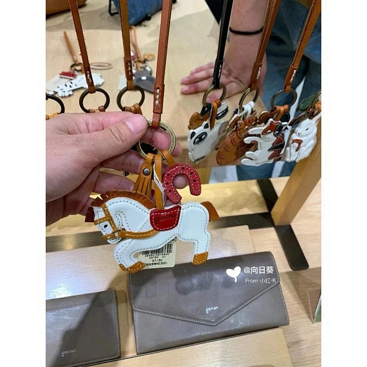 Japanese niche brand genten made of cowhide, handmade pendants, keychains, bag accessories