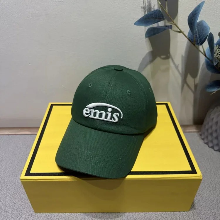 Korean hat baseball cap peaked cap men and women same style four seasons multi-color large head solid color soft top navy blue sports hat