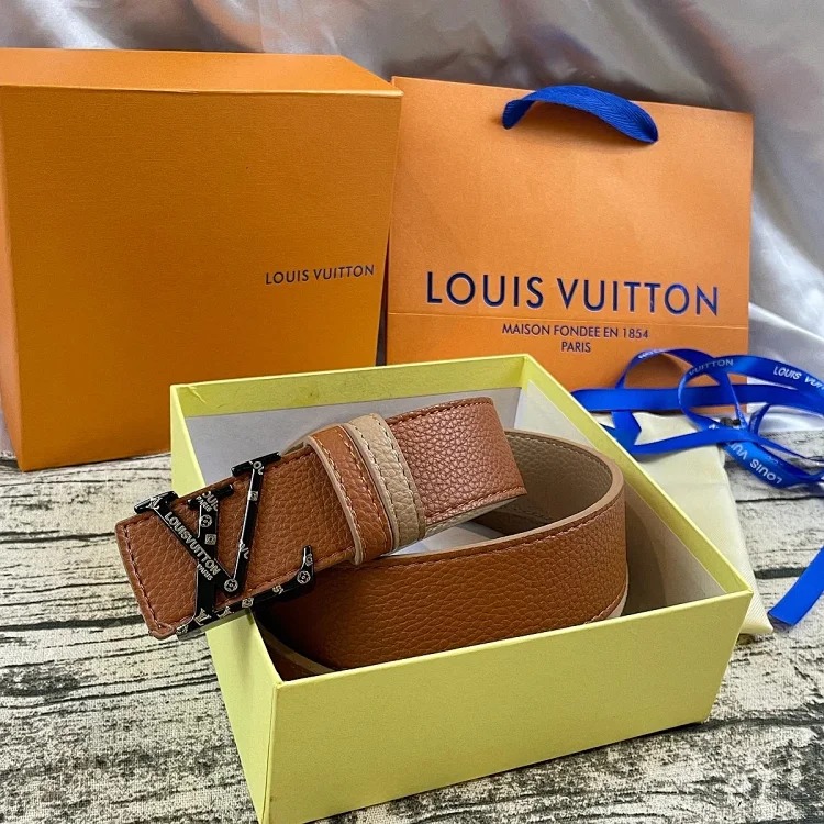 Fashionable and versatile belt 043