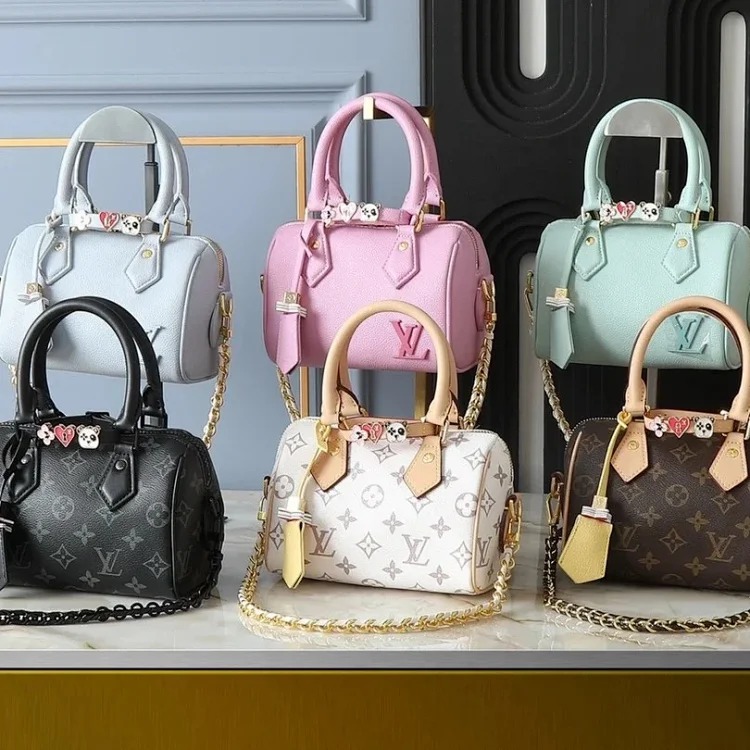 Classic fashion casual bag