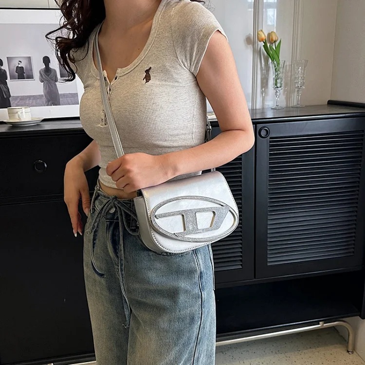 DX84-1 armpit bag, fashionable and versatile shoulder crossbody bag, niche design handbag