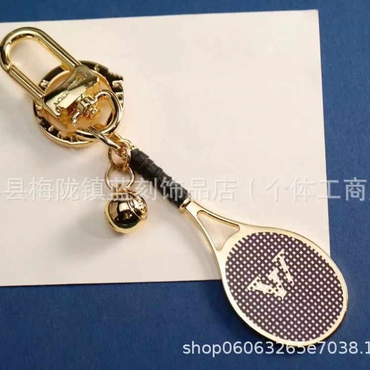 Creative simulation three-dimensional badminton keychain tennis racket sports keychain table tennis key chain