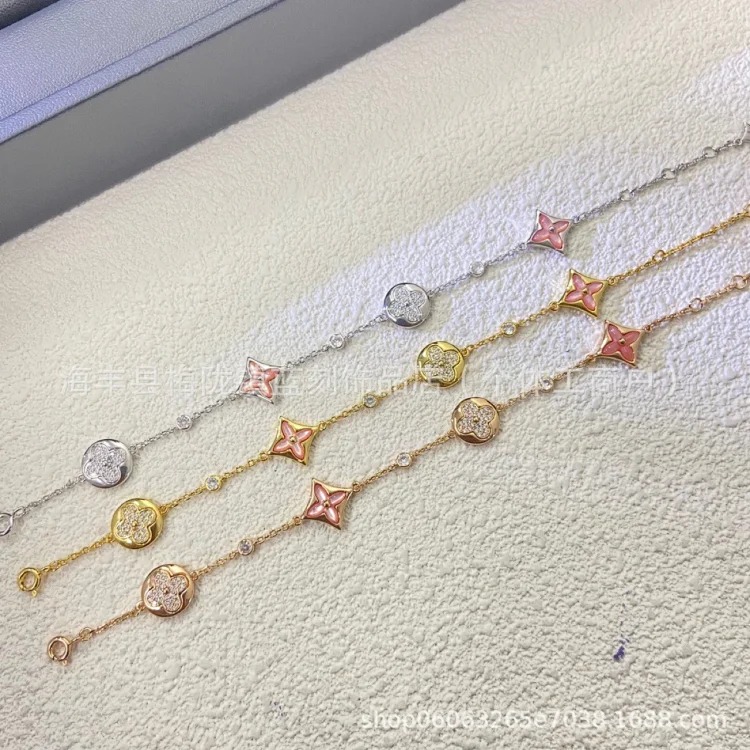 New pointed flower with diamond four-leaf clover red agate four-flower bracelet for women, light luxury, white and high-end rose gold image 3