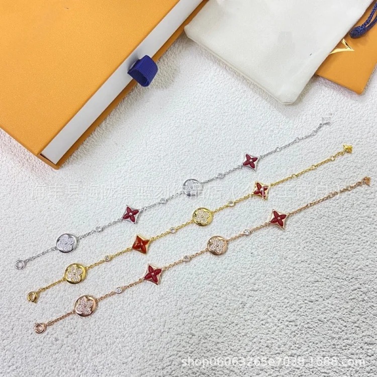 New pointed flower with diamond four-leaf clover red agate four-flower bracelet for women, light luxury, white and high-end rose gold image 4