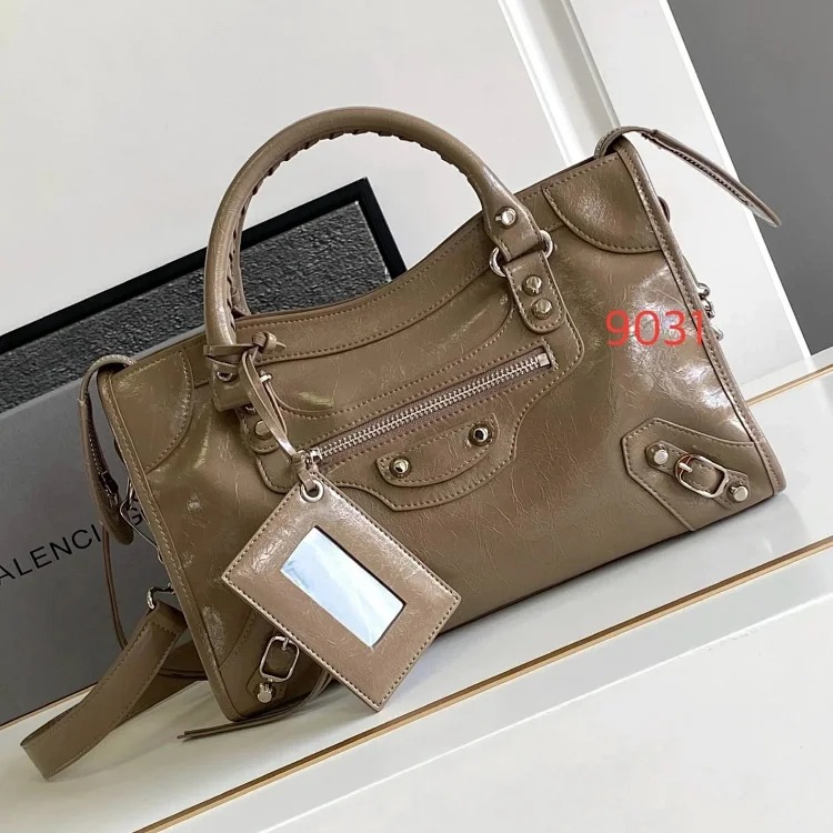 New commuter high-end French armpit handbag 615 image 4