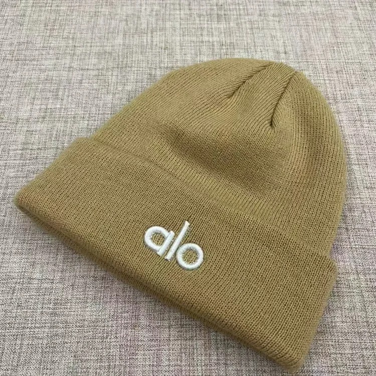 Knitted hat, woolen hat, outdoor cold-proof and warm pullover hat image 5