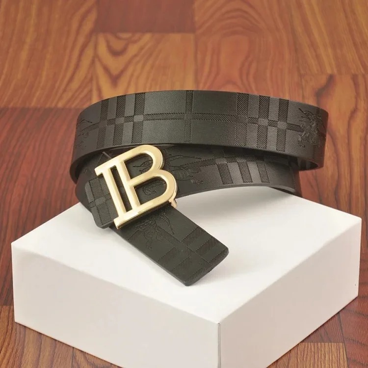 Fashionable and versatile belt 011