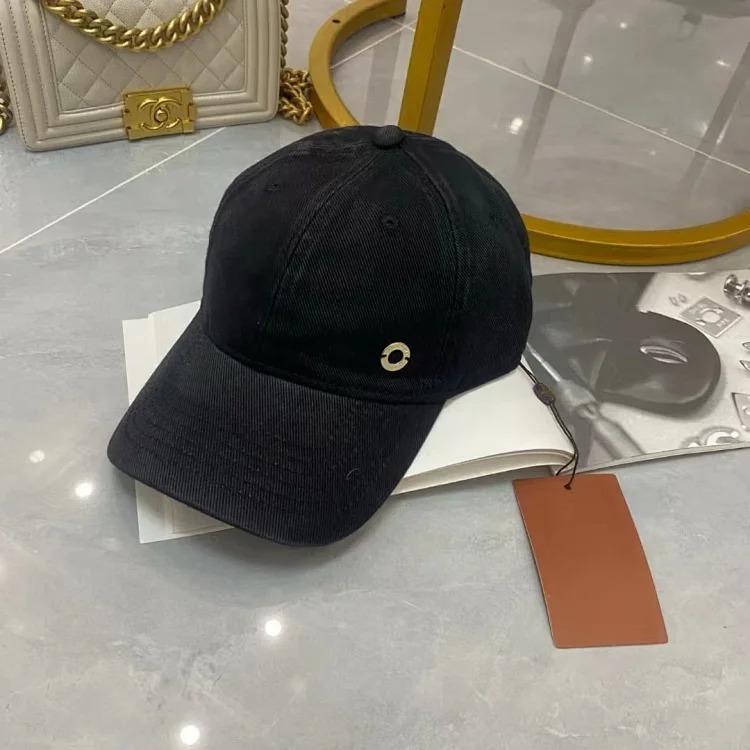 New style 1P round mark iron ring letters trendy brand baseball hat women's soft top showing face small couple big head casual peaked cap