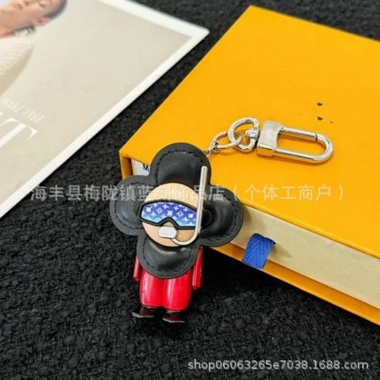 New Sunflower Vivian Keychain Bag Key Pendant Home Pendant Bag Chain One Piece Dropshipping