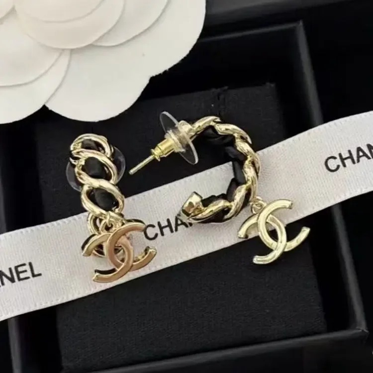 New G Pearl Love Stud Earrings Feminine Stud Earrings