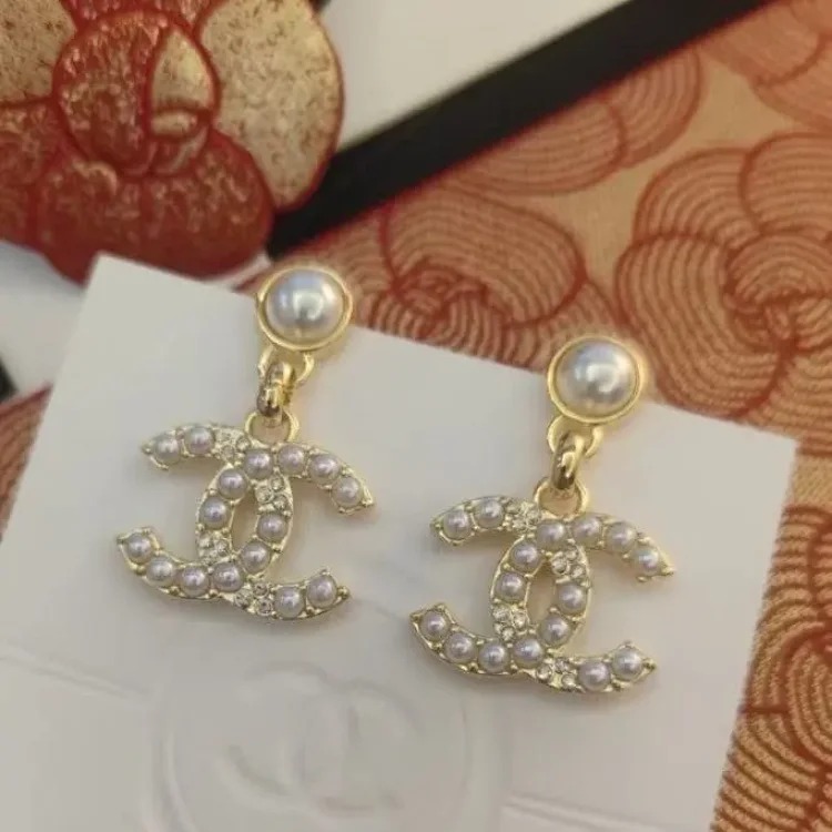 New G Pearl Love Stud Earrings Feminine Stud Earrings