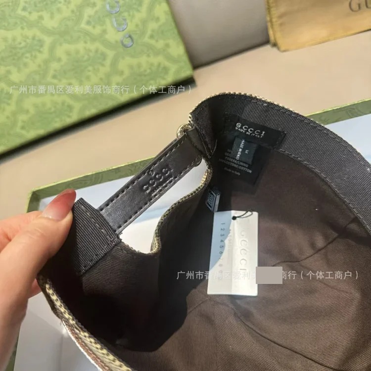 Embroidered letter baseball cap, Korean style trendy and fashionable peaked cap, sun visor, same style baseball cap for men and women, spot wholesale