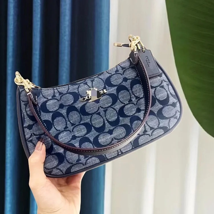 Louis Vuitton Teri24 Crescent Underarm Bag Classic Old Flower Fragrant Breed Shoulder Bag for Women