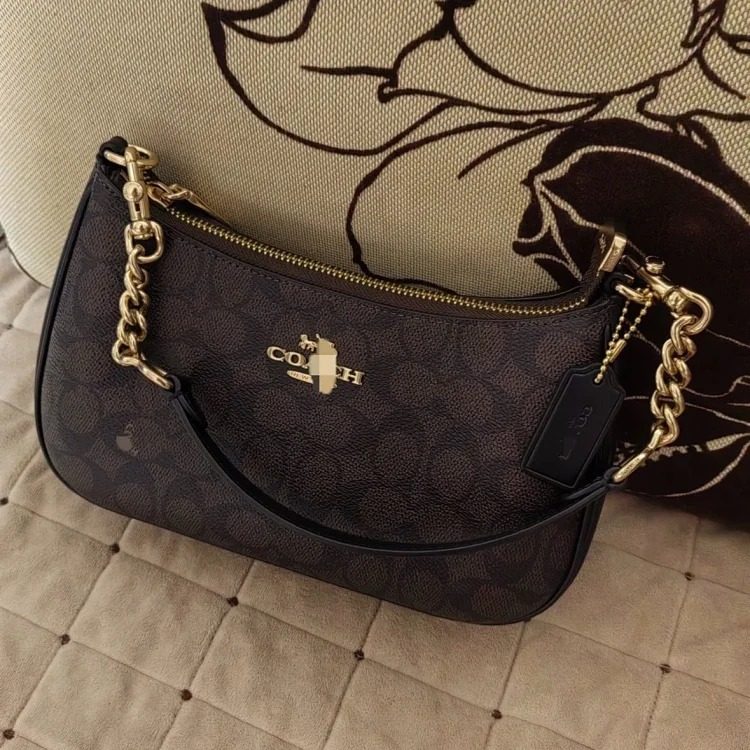 Louis Vuitton Teri24 Crescent Underarm Bag Classic Old Flower Fragrant Breed Shoulder Bag for Women