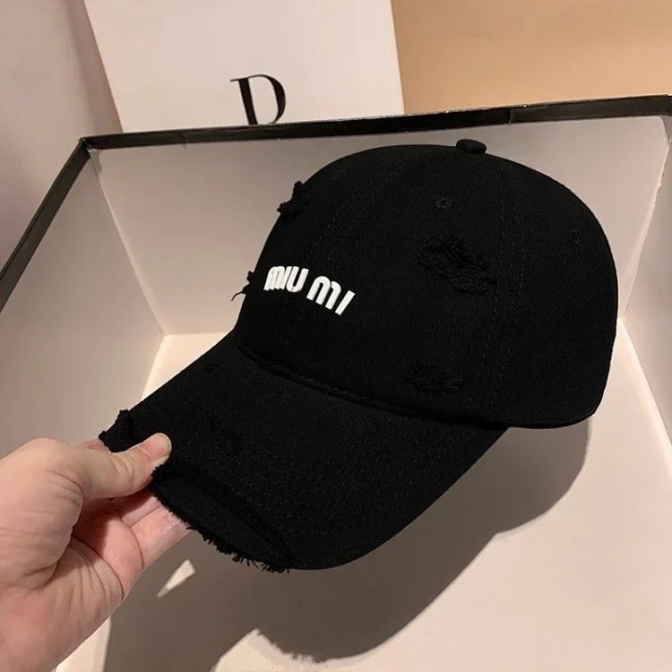 High-quality MU home small baseball cap with holes to show face, street trend soft top cap, couple sunshade hat letter