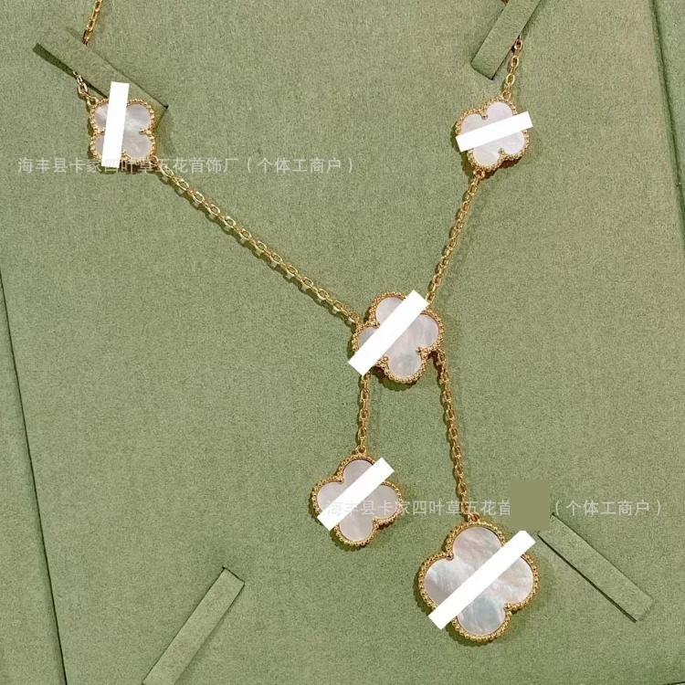 High of lucky four-leaf clover irregular six-flower girl thickened fashion light luxury style clavicle long necklace image 3