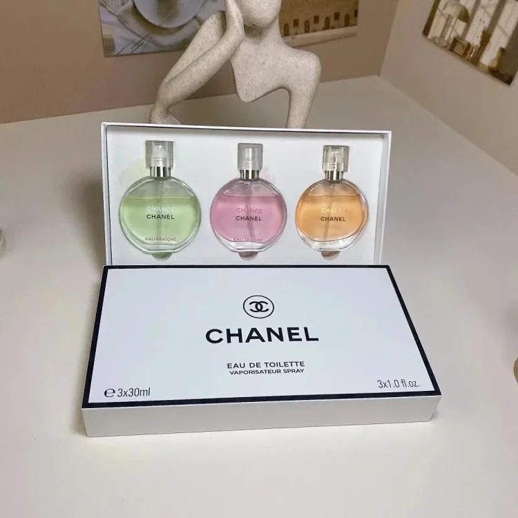 Fashionable and Popular Perfume Set (P-0103)