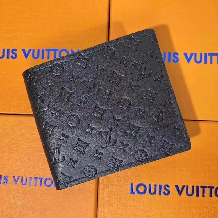 Wallet is shipping normally image 2