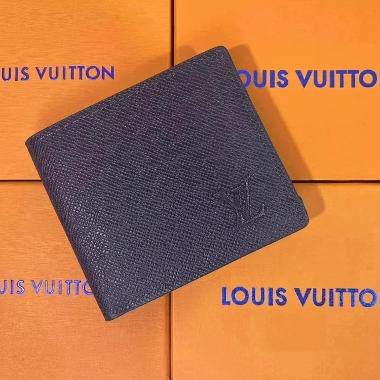Wallet is shipping normally image 5