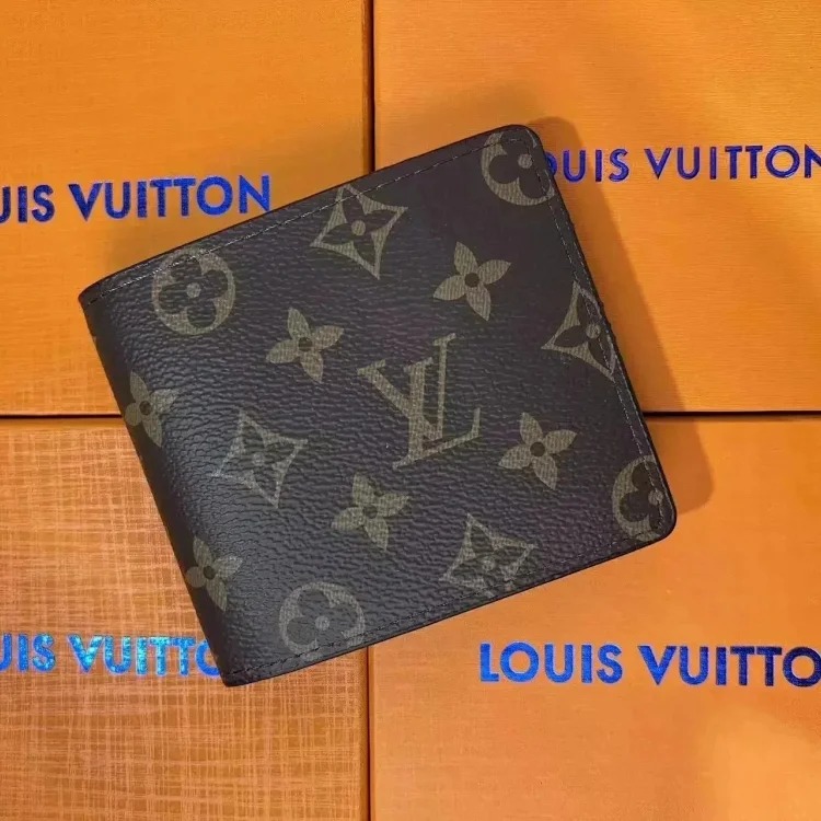 Wallet is shipping normally image 6