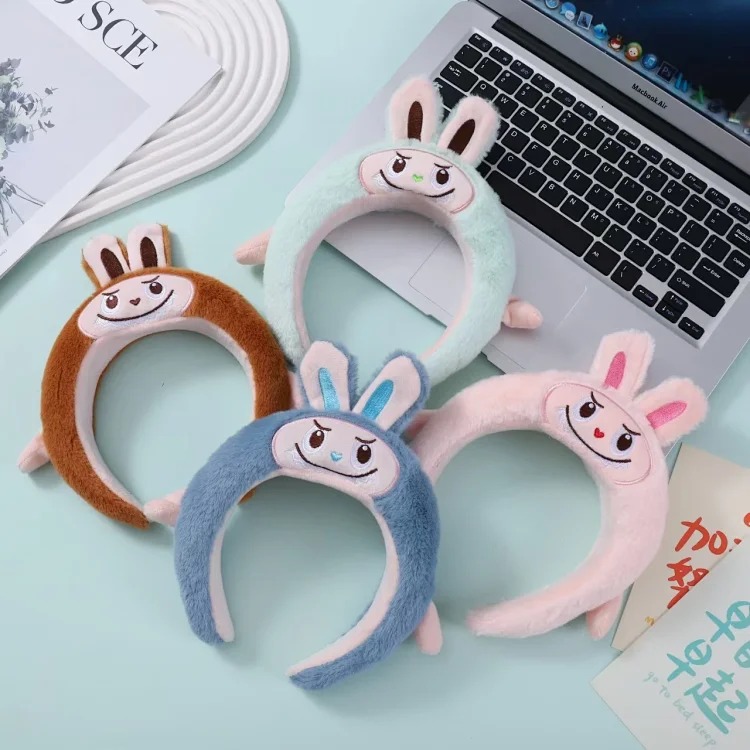 Cute labubu funny headband for women to wash their face and play cartoon headband hairpin internet celebrity hair accessories new hair bundle headwear