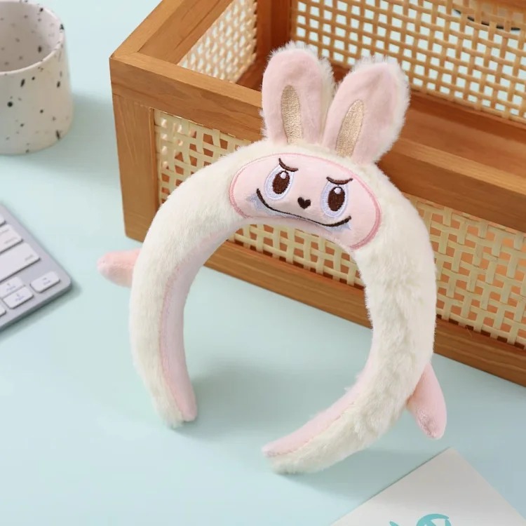 Cute labubu funny headband for women to wash their face and play cartoon headband hairpin internet celebrity hair accessories new hair bundle headwear