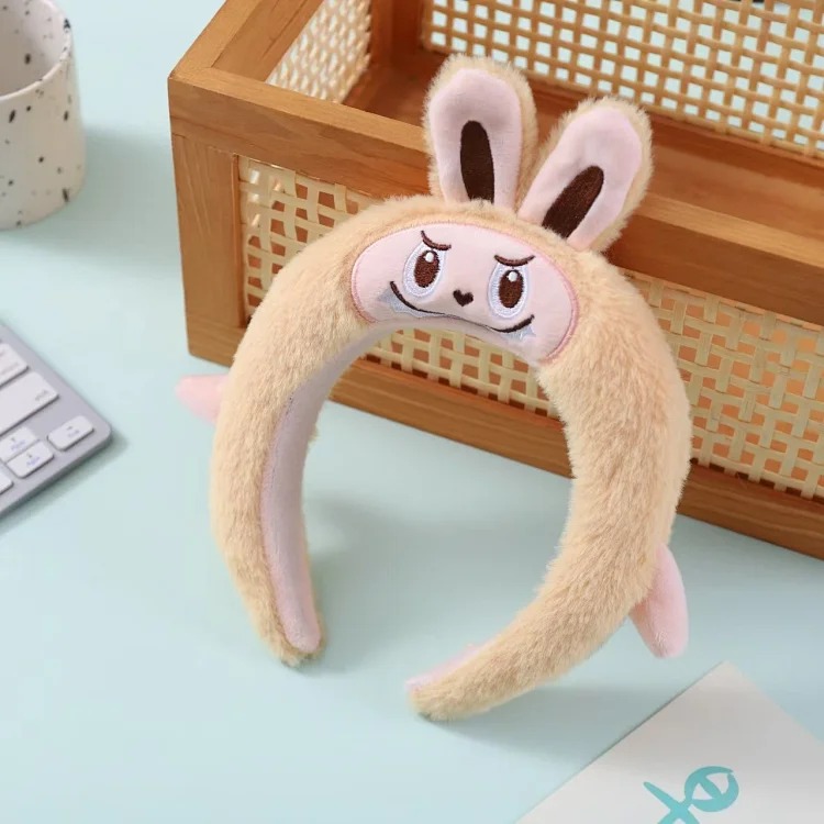 Cute labubu funny headband for women to wash their face and play cartoon headband hairpin internet celebrity hair accessories new hair bundle headwear