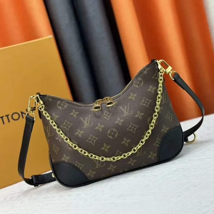 DX4-3 chain croissant shoulder bag