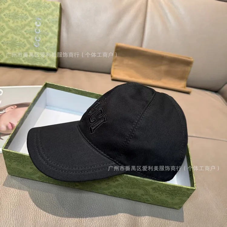 Korean style trendy embroidered letters men's baseball cap Fashion trend casual sunshade solid color couple cap peaked cap