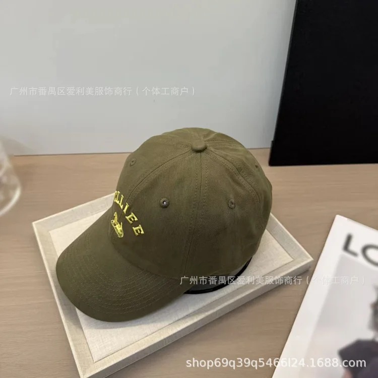 Retro embroidered letter peaked cap for men and women, soft-top casual baseball cap, spring and summer sun protection hat, trendy