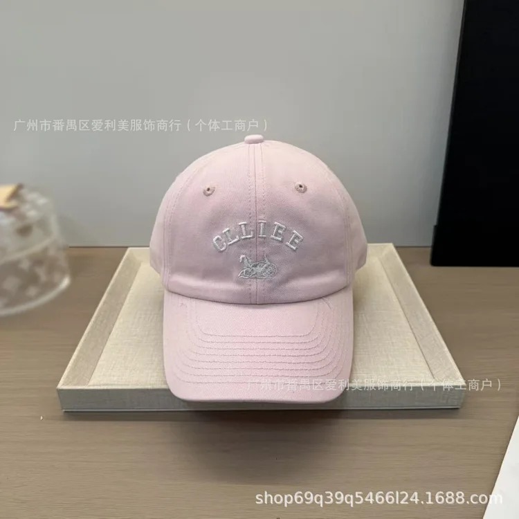 Retro embroidered letter peaked cap for men and women, soft-top casual baseball cap, spring and summer sun protection hat, trendy