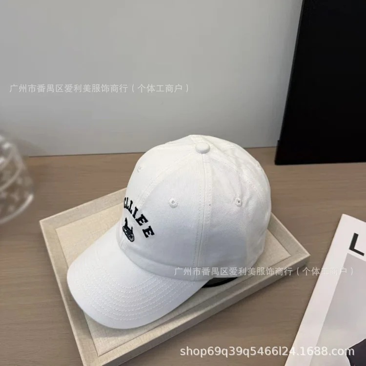 Retro embroidered letter peaked cap for men and women, soft-top casual baseball cap, spring and summer sun protection hat, trendy