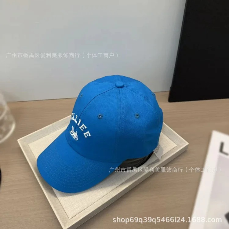Retro embroidered letter peaked cap for men and women, soft-top casual baseball cap, spring and summer sun protection hat, trendy