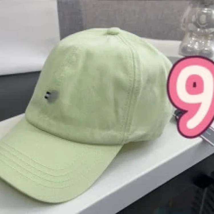 Cross-border small flag embroidered soft-top peaked cap Tom's classic sunshade for men and women, versatile baseball for couples