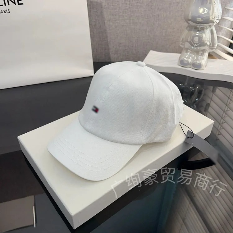 Cross-border small flag embroidered soft-top peaked cap Tom's classic sunshade for men and women, versatile baseball for couples