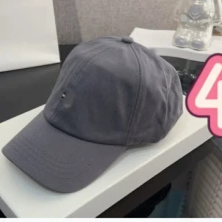 Cross-border small flag embroidered soft-top peaked cap Tom's classic sunshade for men and women, versatile baseball for couples